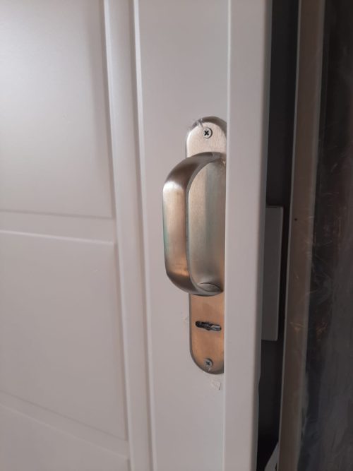 Pta. mod. 1110 inyectada Blanca. LDO